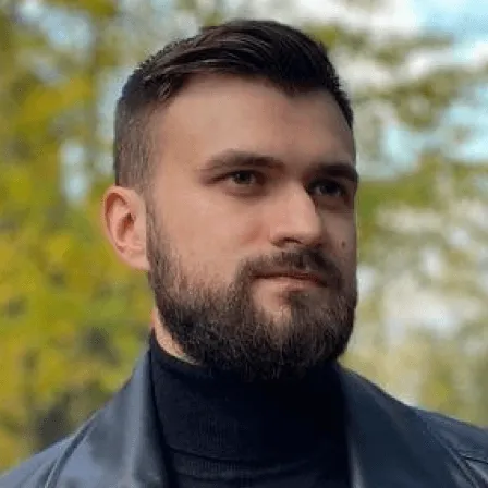 Выпускник Никита Шелудяков